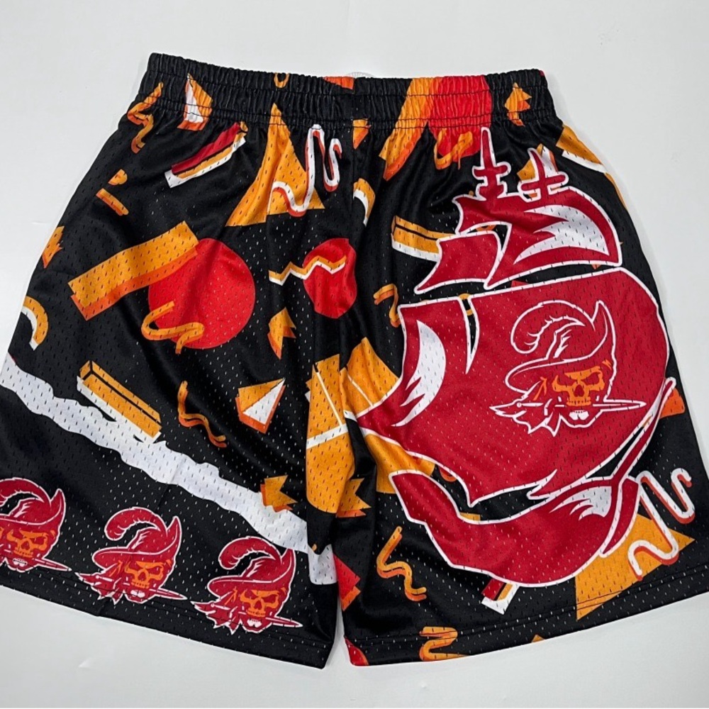 Tampa Bay mens Buccaneers themed mesh shorts - Picture 2 of 3